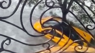 McLaren P1 de mais de um milhão de euros é arrastado pelo furacão Ian na Florida