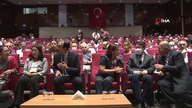 Denizli kültür sanat: Güney Kore Büyükelçisi Güney Kore Türkiye Büyükelçisi Lee Won-Ik: Asıl başımızı ağrıtan, kuzeyimizde bulunan baş belası Kuzey Kore