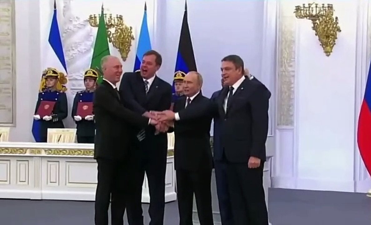 "Russia! Russia! Russia!", l'urlo di Putin - Video