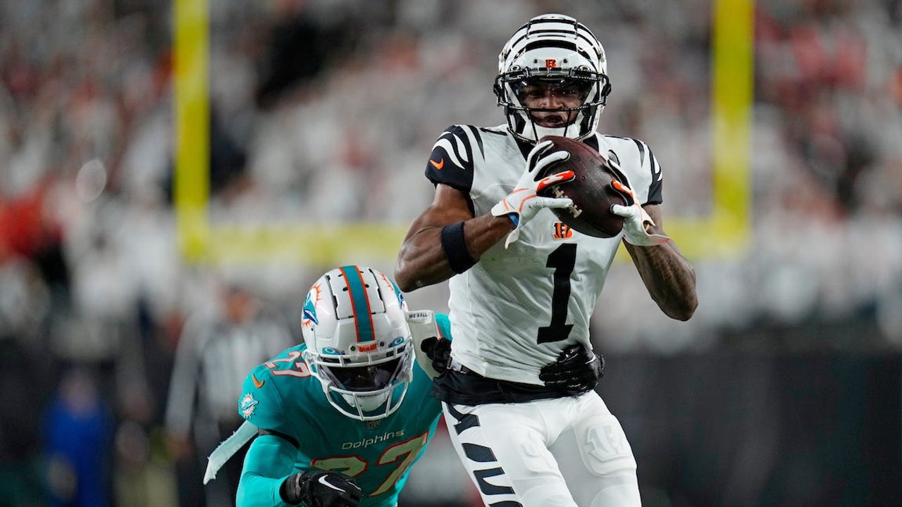 Bengals Take Care Of Dolphins At Home To Get To...