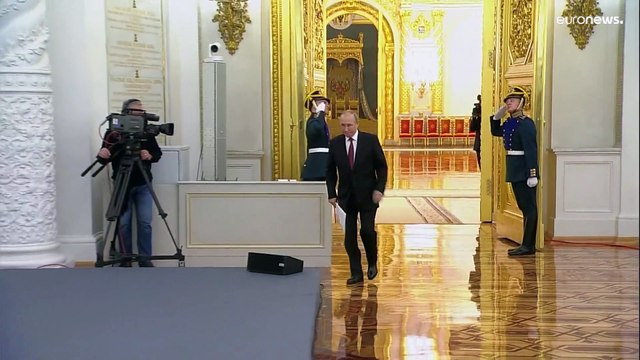 Il presidente ucraino Volodymyr Zelensky chiede l'adesione accelerata alla NATO