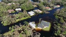 NORTH PORT - ABD'nin Florida eyaletinde Ian Kasırgası nedeniyle mahsur kalan yüzlerce kişi kurtarılmayı bekliyor