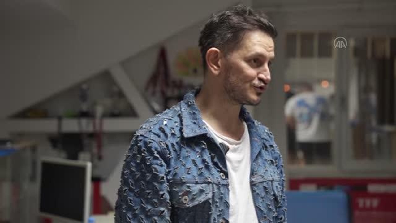 Mersin haberi | DJ Burak Yeter, mezun olduğu Akdeniz Üniversitesi'nde konser verdi