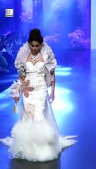 Shriya Saran ने अपने ग्लैमरस अंदाज से बटोरी सुर्खिया