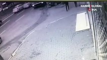 İstanbul’da kapkaç anları kamerada: Birinin elinden diğerinin kulağından çaldılar
