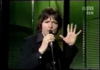 GREEN LIGHT by Cliff Richard - live TV appearence 1979 -  + lyrics