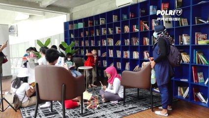Asyiknya Membaca Di Taman Literasi Martha Christina Tiahahu Yang Baru Direvitalisasi