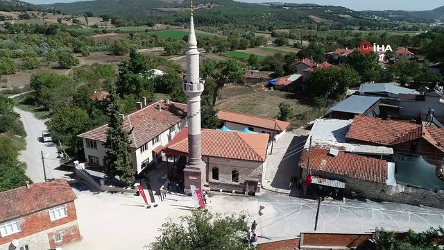 120 yıllık tarihi camide yeniden ezan sesi