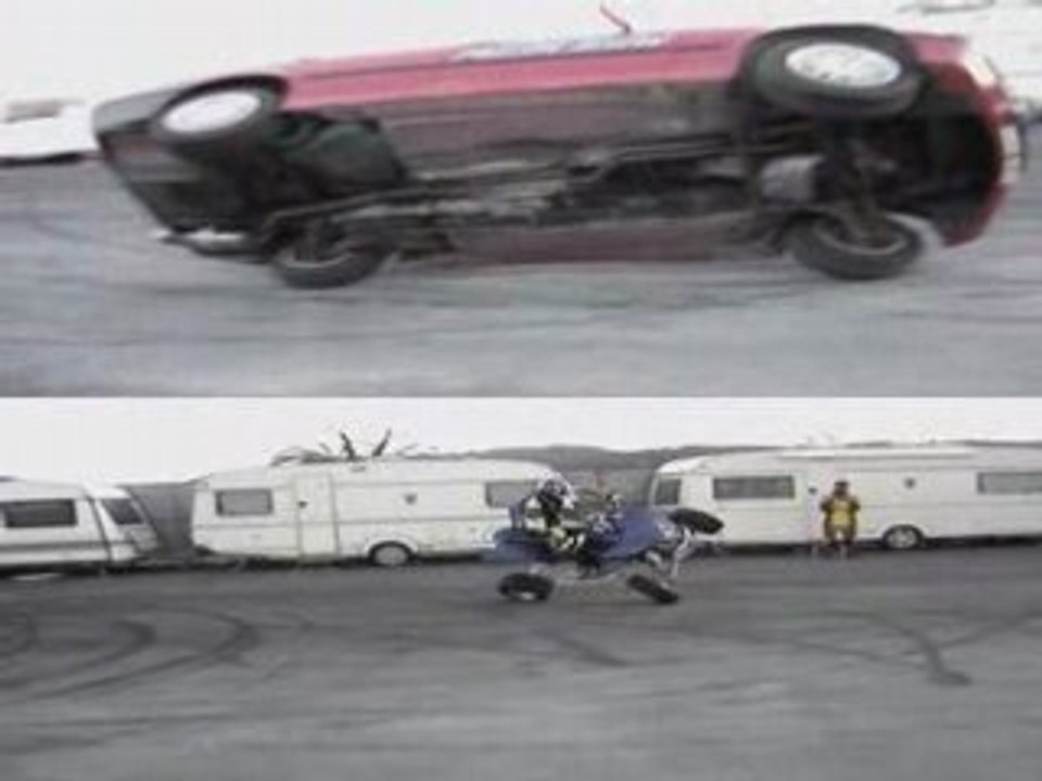 CASCADE DE VOITURE MOTO TRACTEUR QUAD.... MALADE