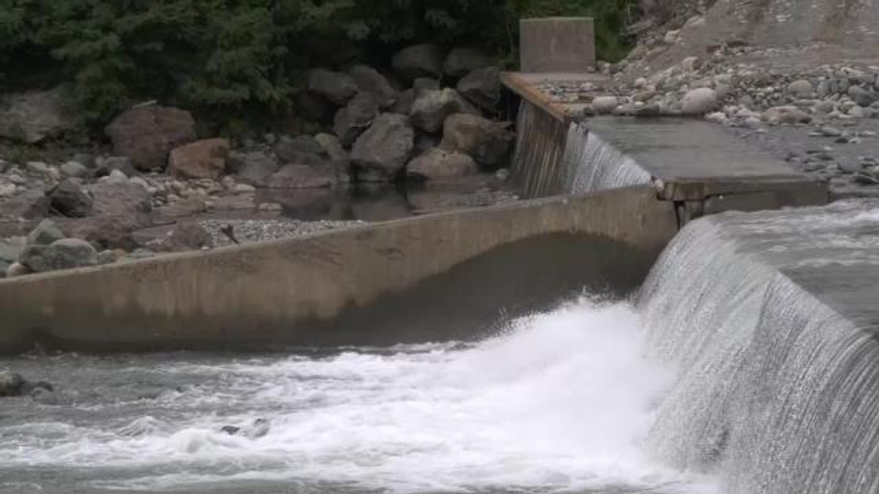 Rize haberleri... Yeniden Refah Partisi Ardeşen İlçe Başkanı Çağatay: "Fırtına Deresi'nden Gelişigüzel Çakıl Alınıyor"