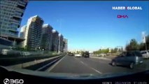 İstanbul trafiğinde 'makas' sonrası kaza kamerada
