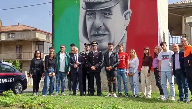 Catanzaro, presentata nelle scuole la “graphic novel” dedicata a Dalla Chiesa
