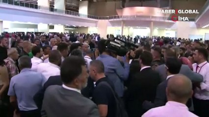 Seçimde kavga! Canlı yayında soruları cevapladığı esnada çıktı... Yaralılar var