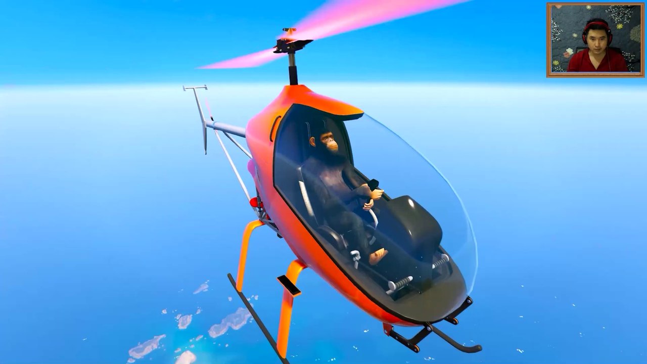 الرجل العنكبوت يركب على أنابيب الحديد ويسقط على القرش  Spiderman Ride on Iron Pipes vs Spider Shark