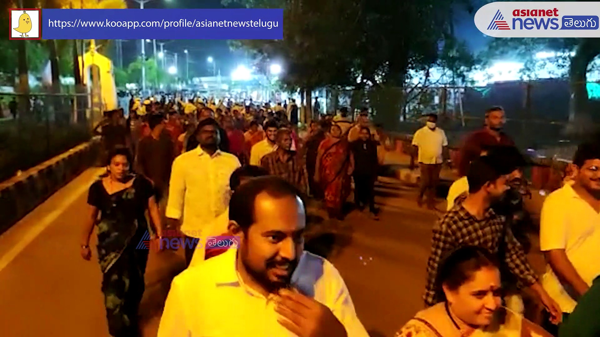 నేడు సరస్వతి దేవి అవతారంలో విజయవాడ దుర్గమ్మ... భక్తజనసంద్రంగా ఇంద్రకీలాద్రి