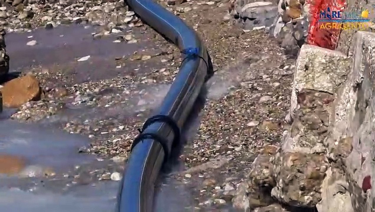 Agrigento, si rompe la condotta fognaria: liquami in mare