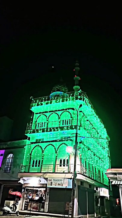 Noorani masjid satan