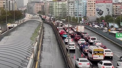 İstanbul'un birçok bölgesinde yağış etkili oluyor