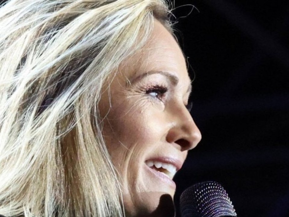 Konzert in Österreich: Helene Fischer überrascht in schlichtem Look