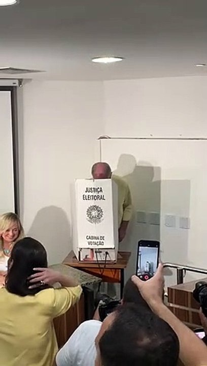Ciro vota em Fortaleza
