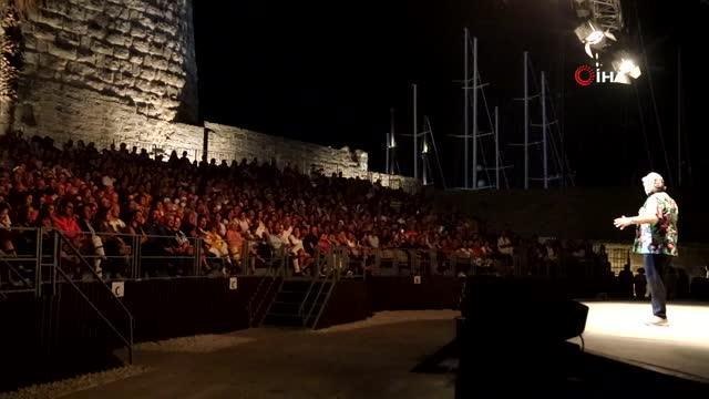 Muğla haberleri! Bodrum Kalesi'nde Ali Poyrazoğlu gecesi