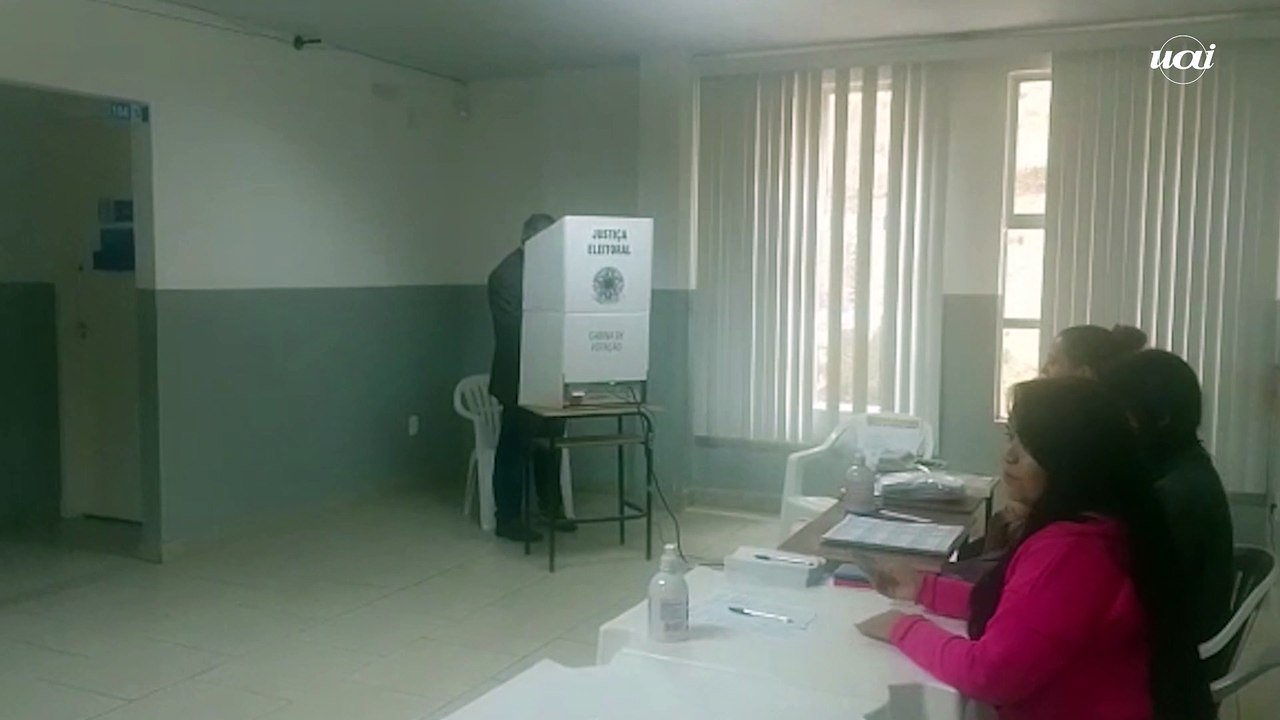 Marcus Pestana vota em Juiz de Fora