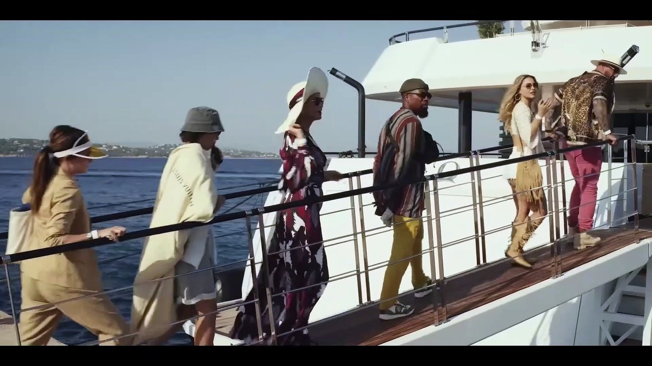 Glass Onion A Knives Out Mystery Movie Clip The Invitations video