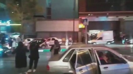 مظاهرة في شارع شريعتي في العاصمة الإيرانية طهران