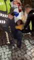 Son dakika haberi... İstanbul'da alkollü kadın sürücü dehşeti kamerada: Polise tekme atıp küfürler savurdu