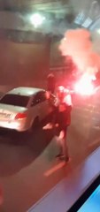 ESENYURT'TA ASKER UĞURLAMASINDA MEŞALE YAKIP YOL KESTİLER