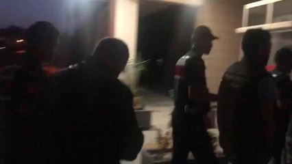 Son dakika gündem: İzmir'de Jandarmadan İha Destekli Operasyon: 84 Kaçak Göçmen Yakalandı