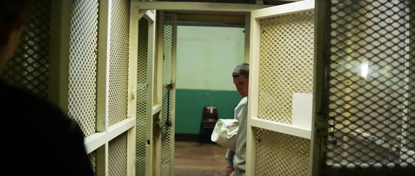 Les Poings contre les murs Bande-annonce (RU)