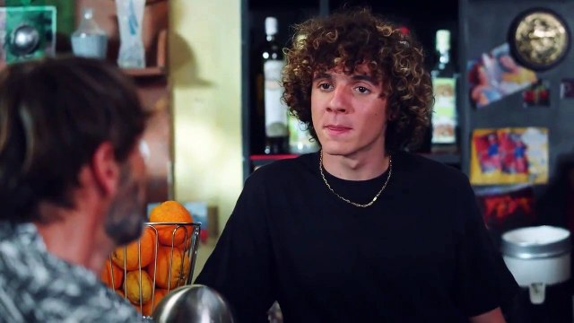 Plus belle la vie : [Indiscrétion] – Tristesse infinie - Le bar du Mistral sans Roland