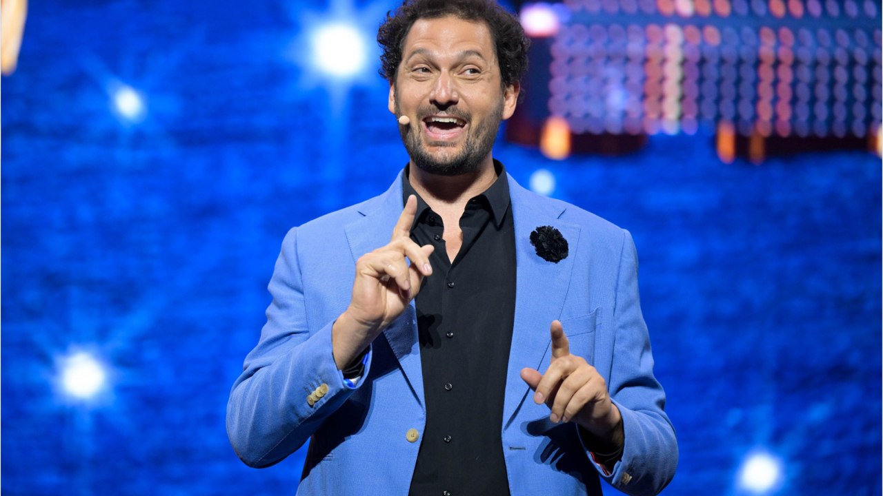 VOICI - Éric Antoine : ses rares confidences sur ses parents disparus