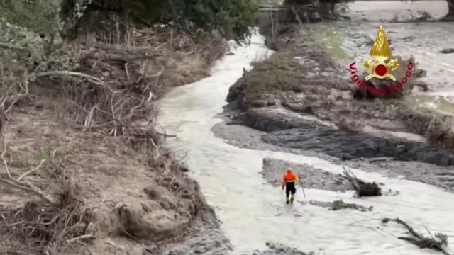 Maltempo Marche, proseguono le ricerche della donna dispersa a Senigallia