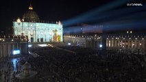 Basilica Vaticana, la proiezione della vita di san Pietro