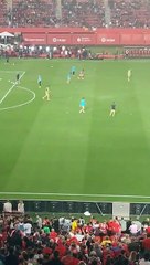 La reacción de Piqué al escuchar a Shakira en un entrenamiento