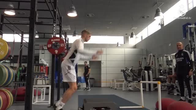 El Real Madrid ya prepara el partido de Champions ante el Shakhtar del miércoles