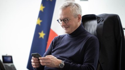 GALA VIDÉO - Bruno Le Maire gâté : ce beau cadeau reçu après la polémique du col roulé