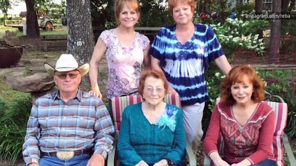 Tragic Details About Reba McEntire
