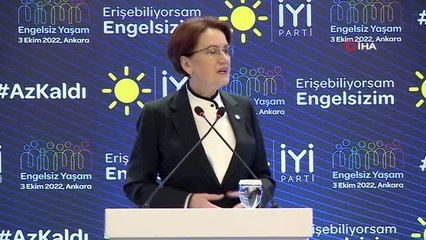 İYİ Parti Genel Başkanı Akşener, engelli vatandaşlarla bir araya geldi