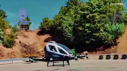 شاهد: الشرطة الإسبانية تكشف عن طائراتها الدرون الجديدة