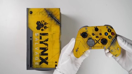 I didn't know this Xbox Series X exists... [Ultra Rare]