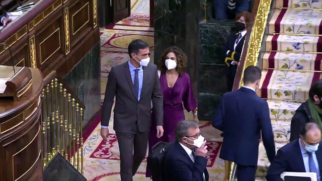 El Gobierno pacta con CCOO y UGT la subida salarial del 9,5% para funcionarios hasta 2024