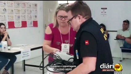 TV Diário do Sertão mostra com exclusividade a troca de urna que deu defeito em Itaporanga