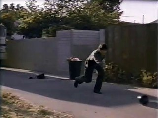 Men at work Bande-annonce (EN)