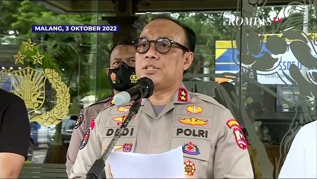 Viral Video Aremania Mohon Polisi Tak Tembaki Gas Air Mata di Tragedi Kanjuruhan