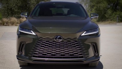 Download Video: 2023 Lexus RX 450h+ AWD Luxury Exterior Design in Nori Green Pearl