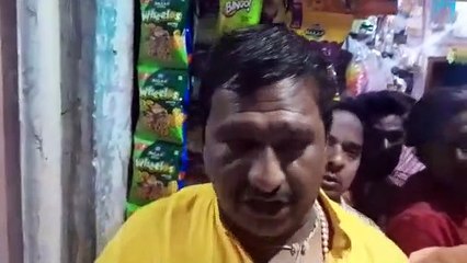 Tải video: खाकी वर्दी पर लगा दाग, स्मैक बताकर पुलिसकर्मी करने गए थे ब्लैकमेल देखें Video