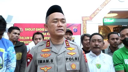 Polda Kaltim Gelar Salat Gaib dan Doa Bersama Untuk Korban Tragedi Kanjuruhan